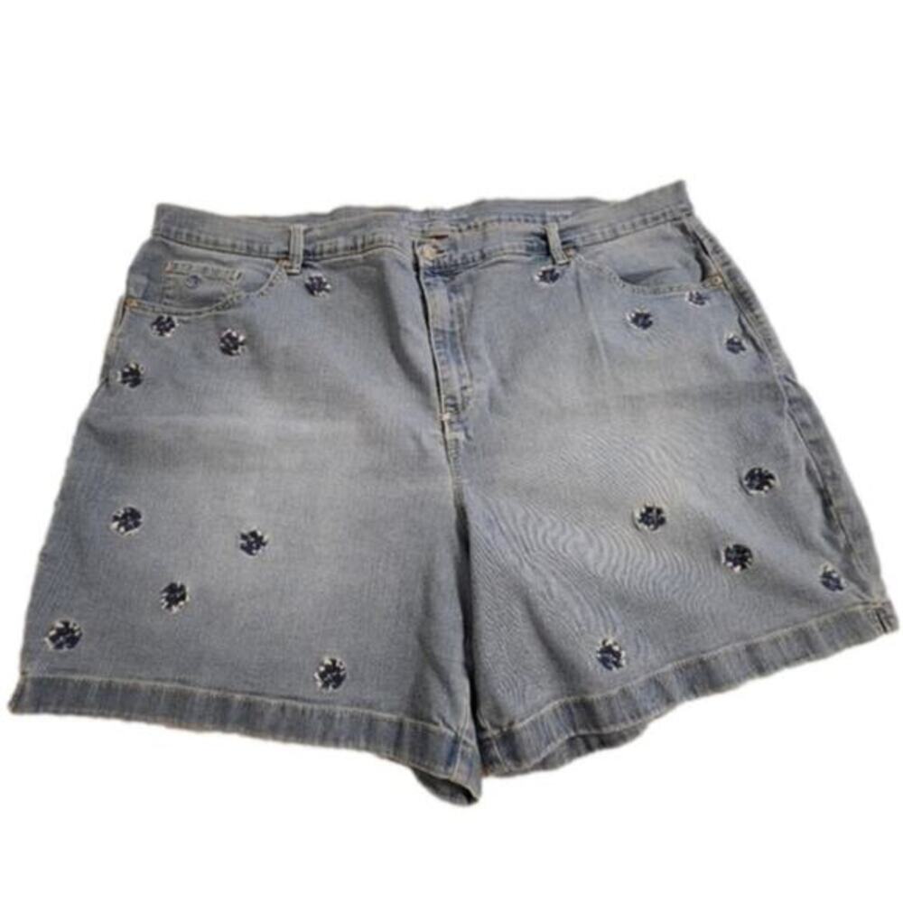 Gloria Vanderbilt Amanda floral embroidered denim stretch Jean shorts‎ plus 22